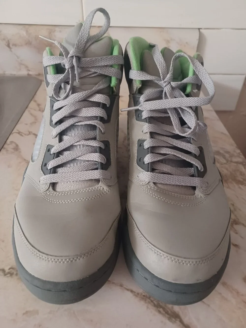 Men's Gray and Green Air Jordans, Sz 9